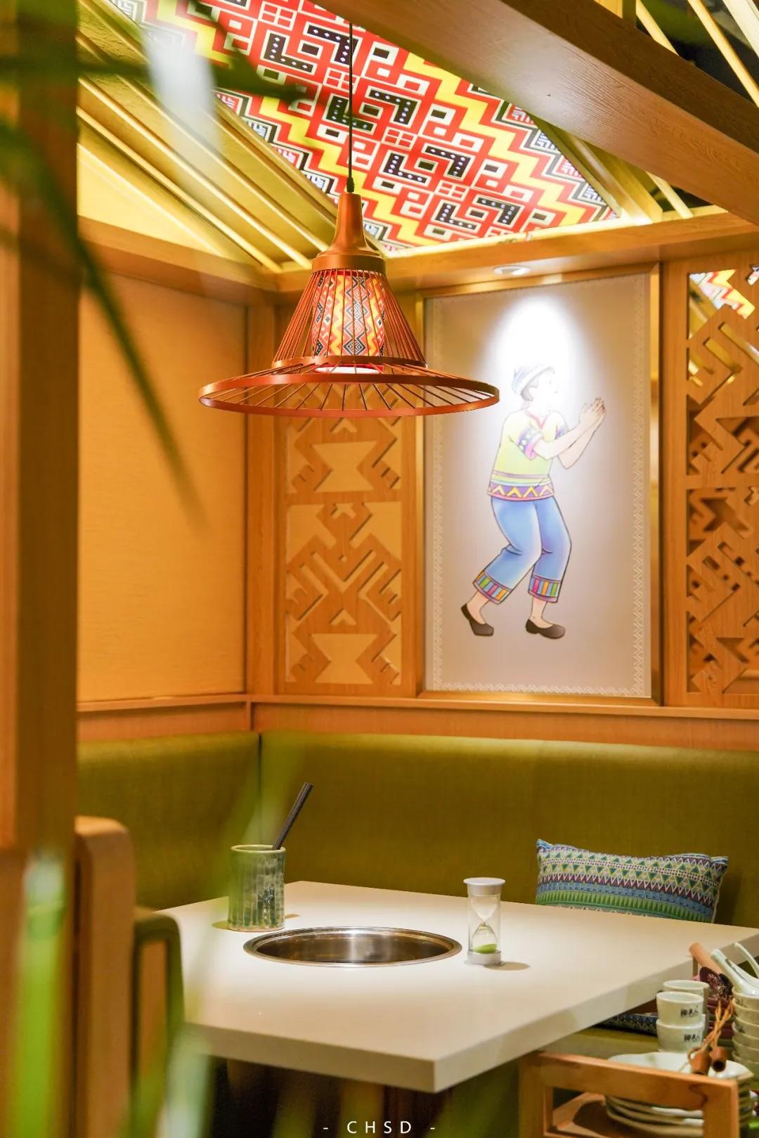 椰椰椰！这家人气椰子鸡专门店，光是汤底就喝饱了