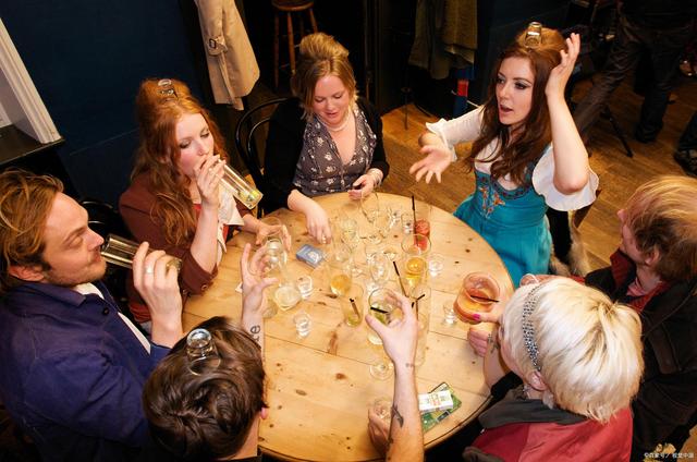 醉酒睡觉老说胡话是什么原因,酒后说胡话的真实原因