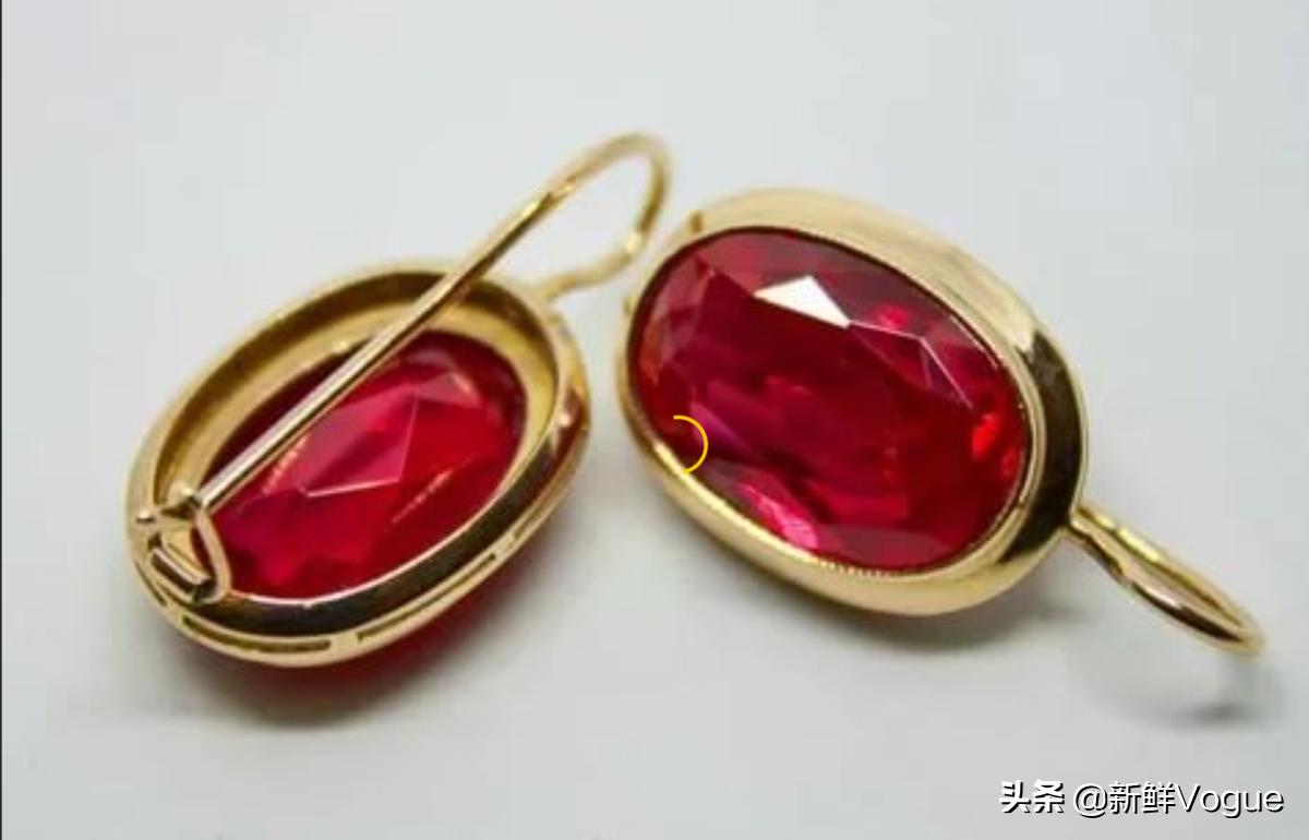 苏联金首饰,苏联特有珍贵的宝石珠宝