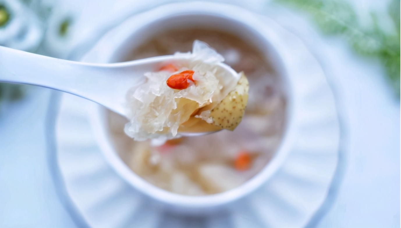 肺吸虫的克星食物,它才是肺部大救星也是天然解毒王