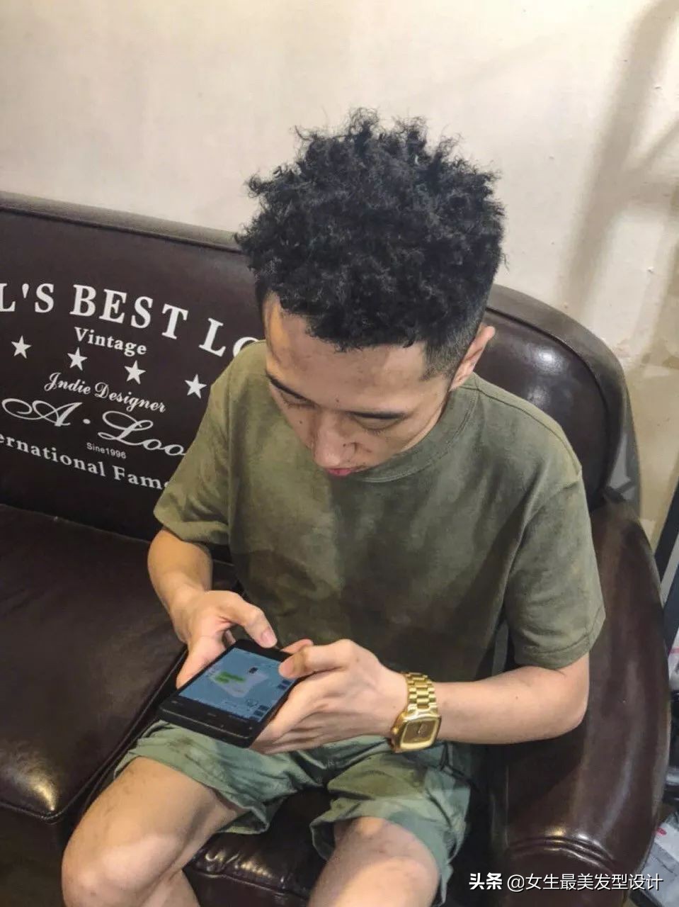 黑皮肤适合的发色卷发,黑皮肤适合烫什么发型好