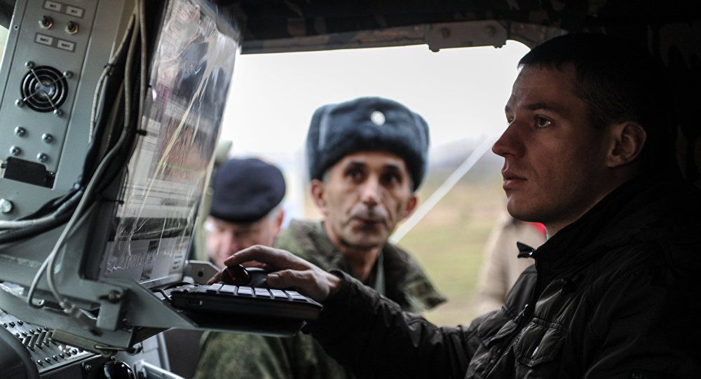 俄雇佣兵拿出一个小玩意，打得乌克兰抬不起头，美：从哪买的？