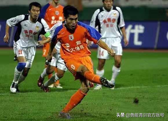 与子同袍战疫版,与子同袍共克时艰