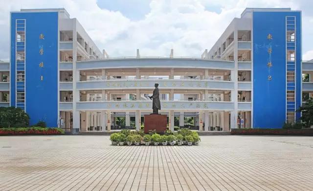 龙华最美高中,海口十大最有名的高中排行榜