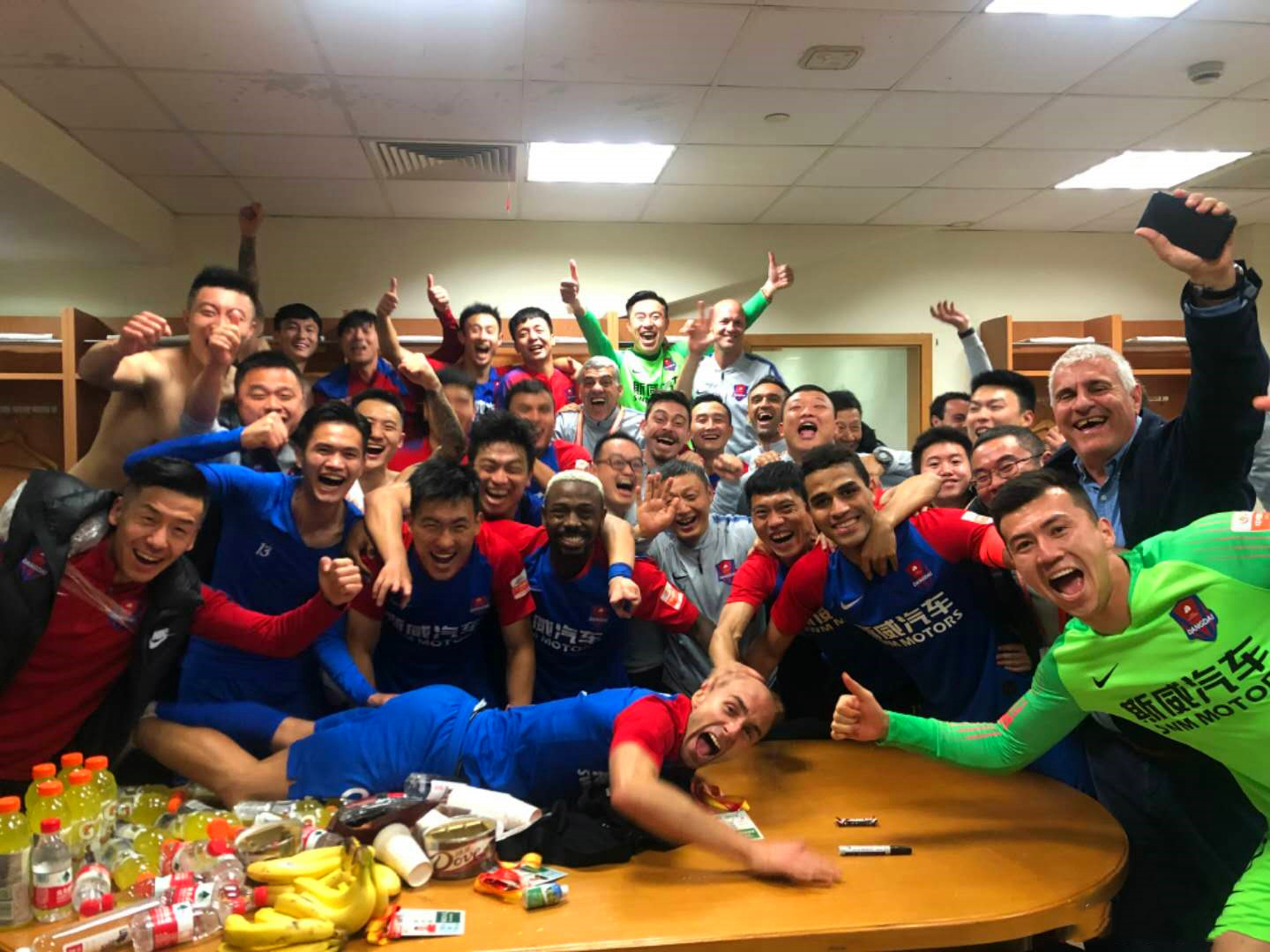 重庆当代27人大名单出炉：6名U23上演青春风暴，门将是幸福的烦恼