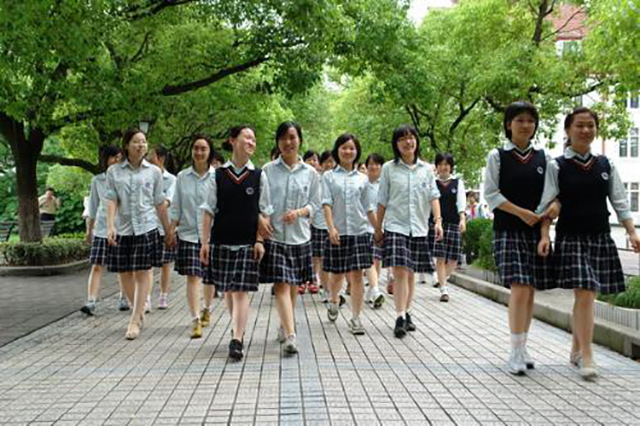 带有汉服元素的校服,汉服校服有什么缺点