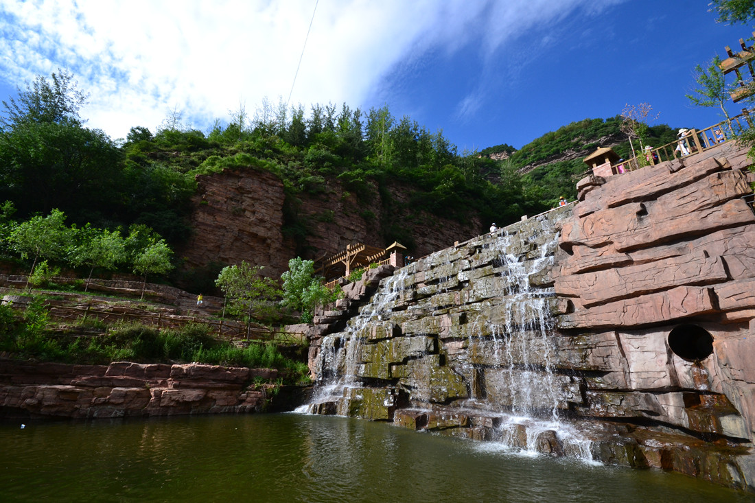 人间仙境七步沟,七步沟风景区石马崖