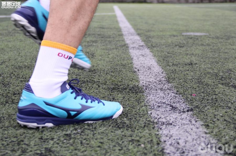 美津浓morelia2tf足球鞋测评,美津浓neo中端足球鞋