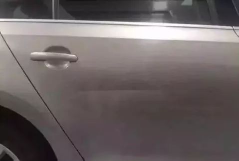 去除车内气味的方法,去除新车内异味的最有效的方法