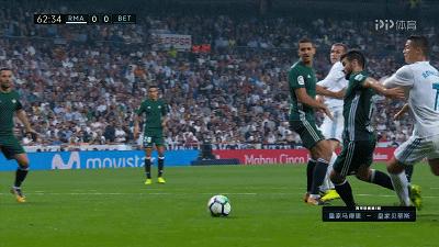 球王也假摔？盘点C罗假摔