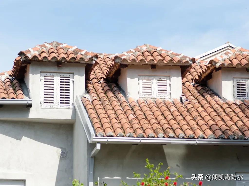 屋面瓦防水怎么做,卷材房屋屋面防水怎么做