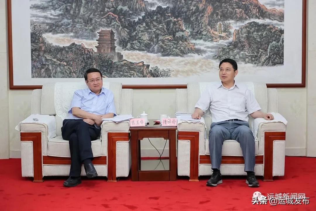 储祥好与中国水利水电第十一工程局有限公司董事长张玉峰一行举行工作会谈