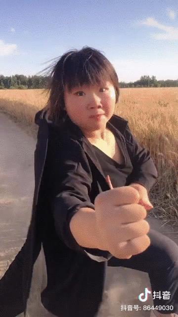 商丘90后女孩练武曾摔到鼻青脸肿，如今却成“全村不敢惹的女人”