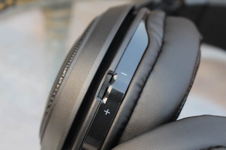 雷柏VH650RGB游戏耳机,7.1声道耳机测试视频