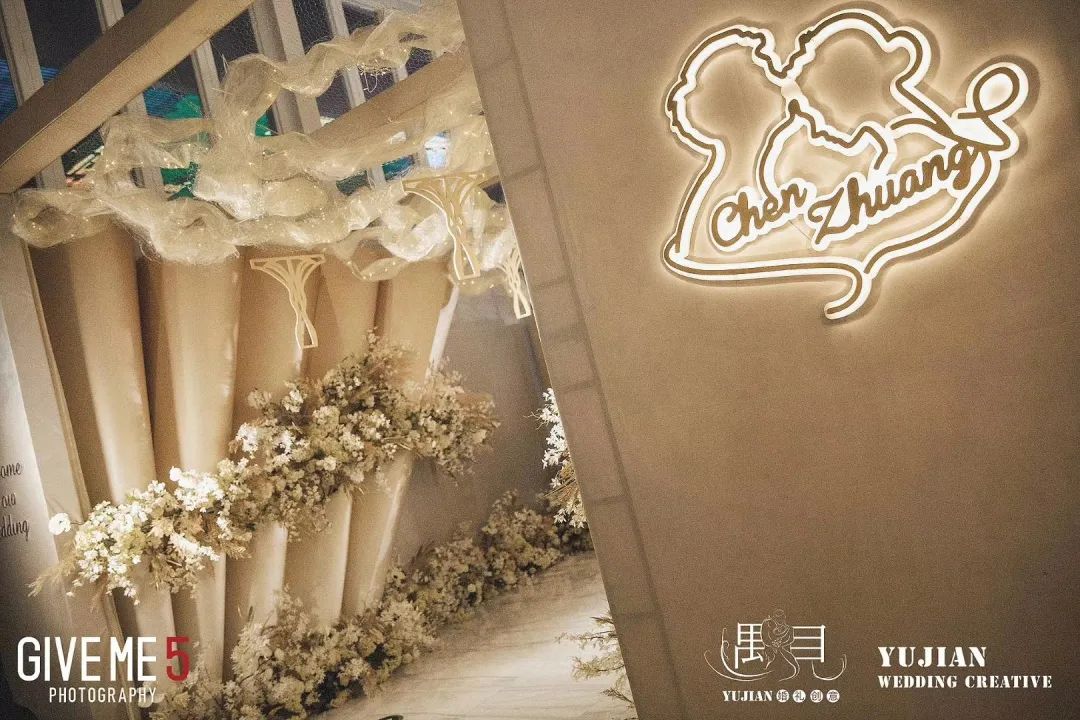 香槟色主题婚礼布置,香槟色婚礼桌椅布置