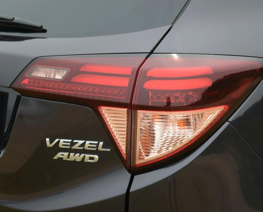 空间变态大的suv,高尔夫小钢炮和缤智