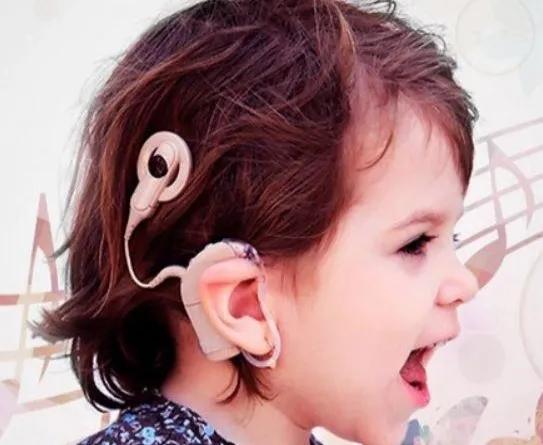 “我想听见这个世界，把爱说出来”世界爱耳日，听障儿童大声喊爱