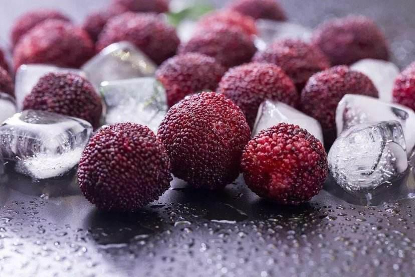 杨梅用什么方法吃不酸,杨梅果酱能酿酒吗