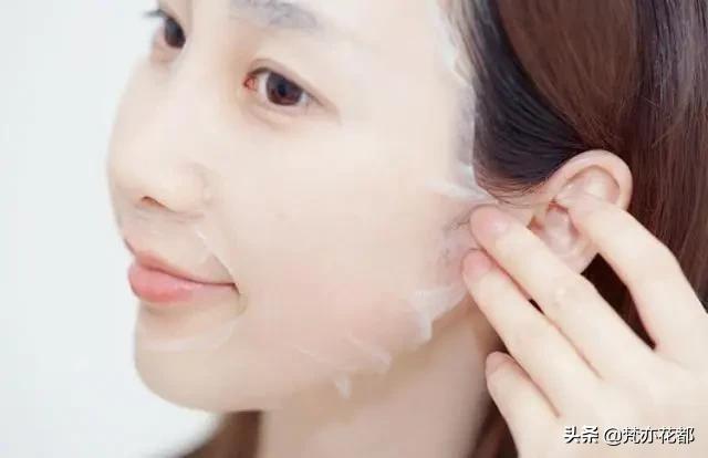 起皮干燥用什么护肤最好,皮肤起皮干燥有碎屑用什么护肤