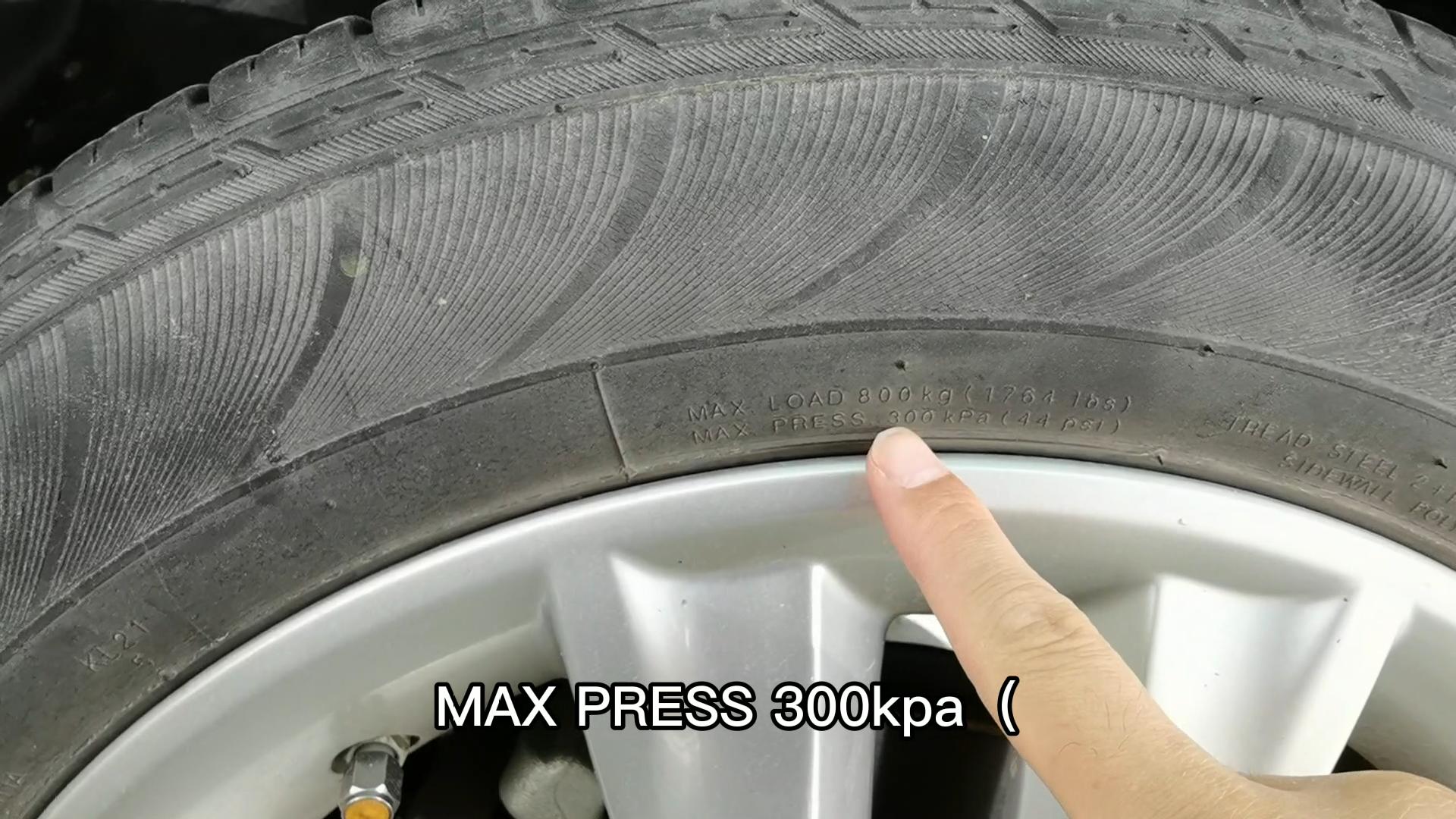 气温升高胎压显示2.8行不行,胎压温度突然升高