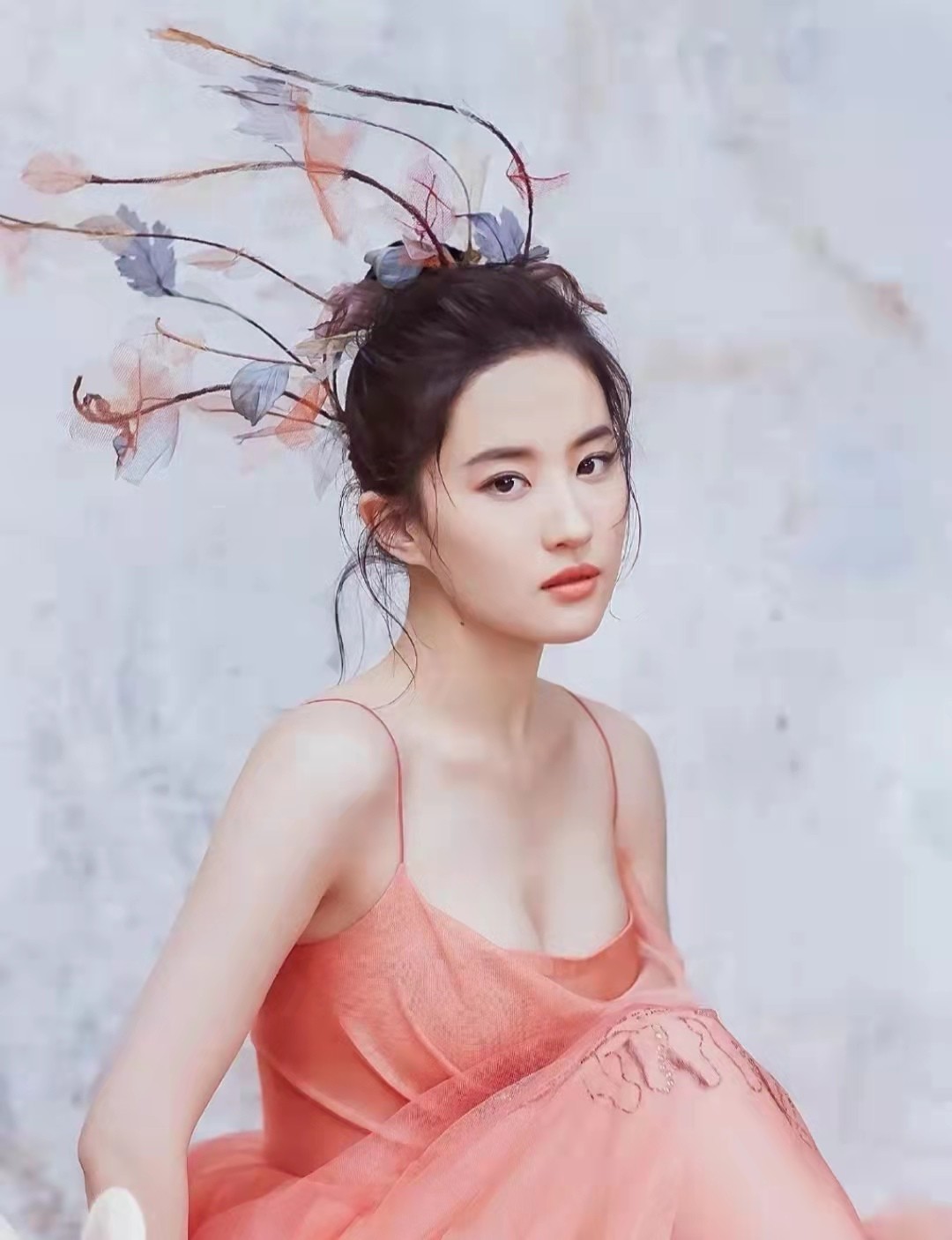 赵丽颖的眼睛属于什么眼型,杨幂赵丽颖眼型