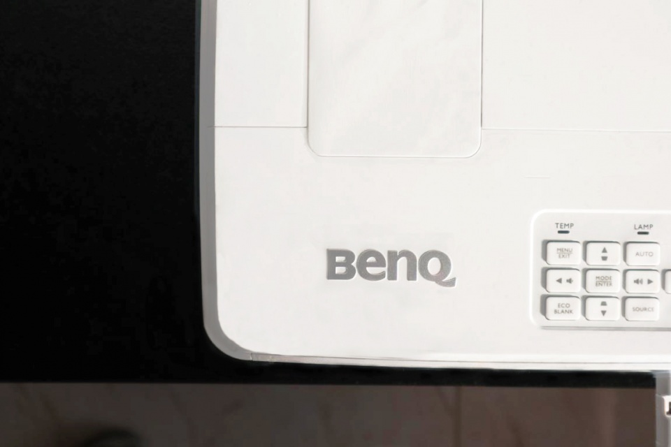 明基e500投影仪的接口说明详细,明基e560怎么无线投影