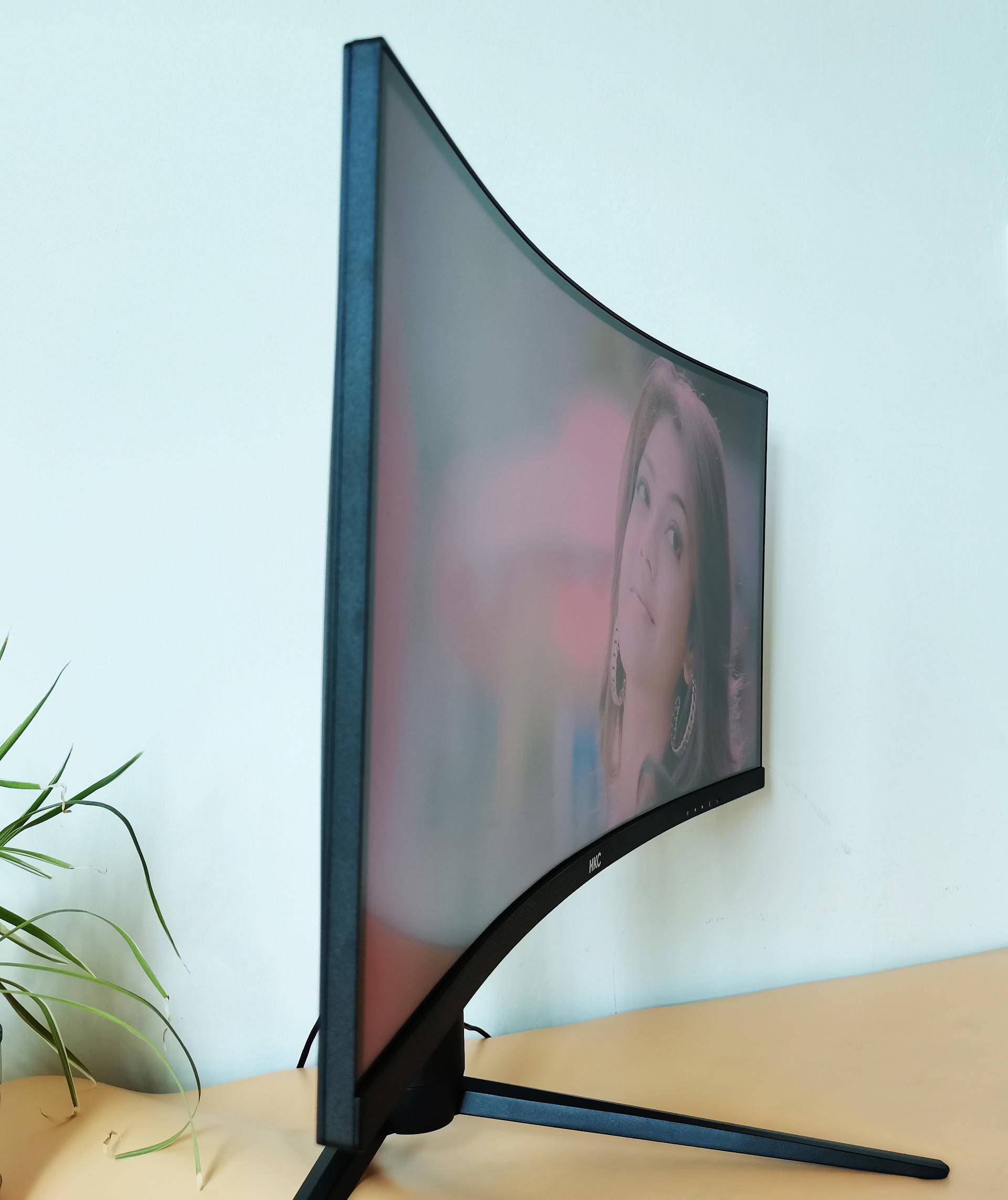 hkc240hz显示器好屏如潮,hkc显示器32英寸2k曲面屏怎么样