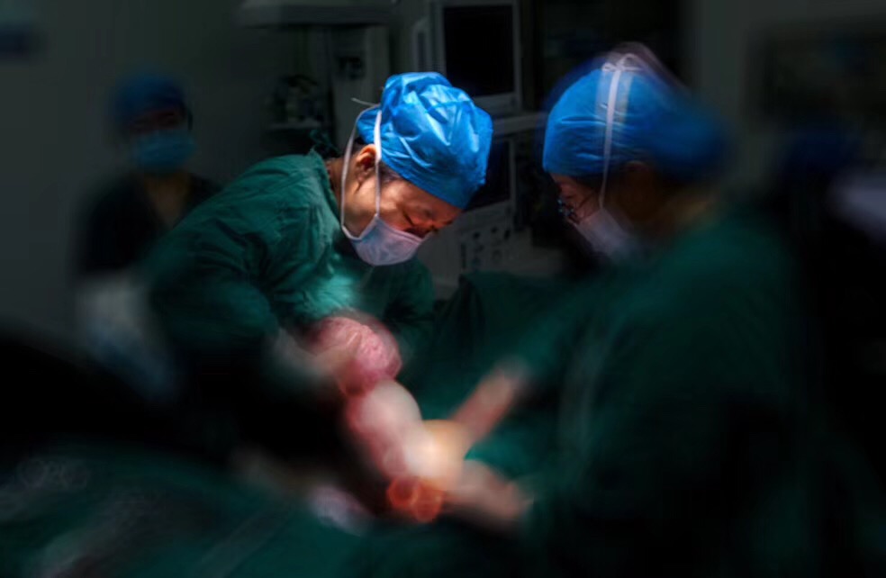 妈妈没有任何不适，但是腹中胎儿正性命攸关