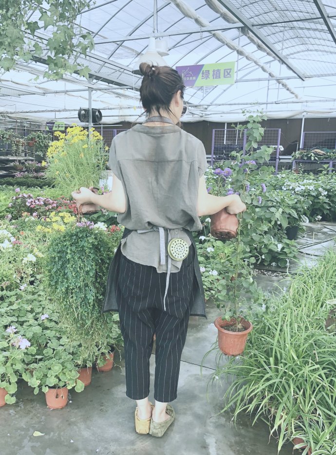 花园里防蚊子,在花园里劳作