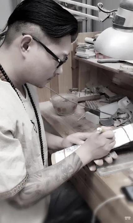 折扇几百到几万,几百到几千的折扇