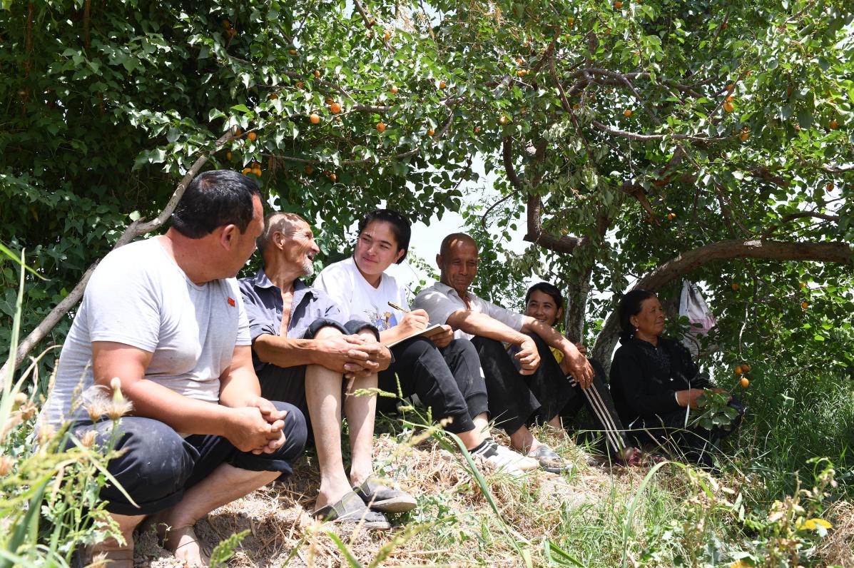让中国第一杏走出*疆新**销往全国！这位维吾尔族女大学生做了啥