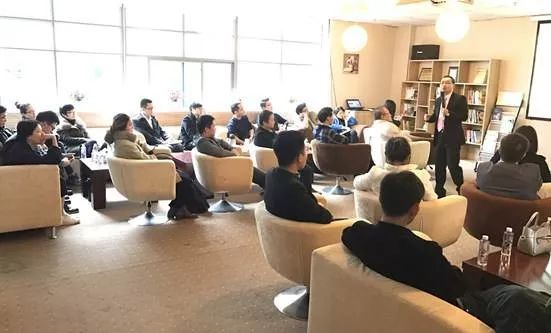 微商新手第一条朋友圈文字,朋友圈的微商营销技巧