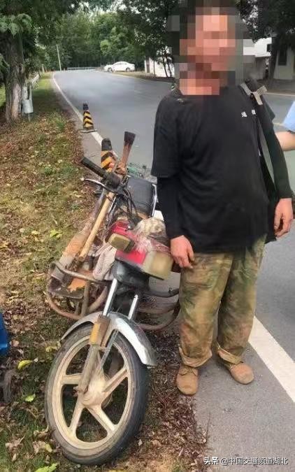 武汉严查酒后车辆司机,咸宁城区交警严查酒驾醉驾不放松