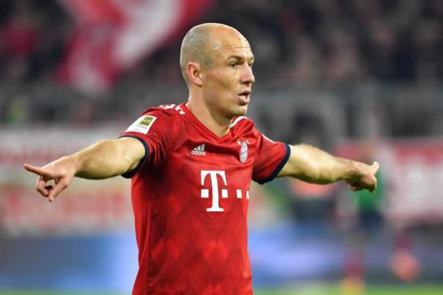 荷兰黄金一代退役,荷兰黄金一代陨落