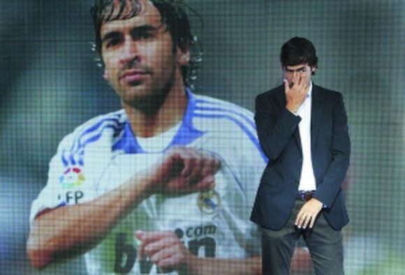 足球指环王劳尔,指环王劳尔庆祝原动作