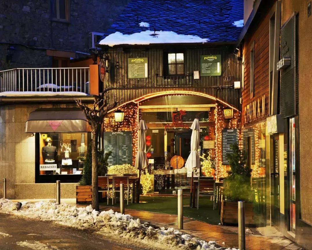 为什么微信很多人来自安道尔,微信定位安道尔