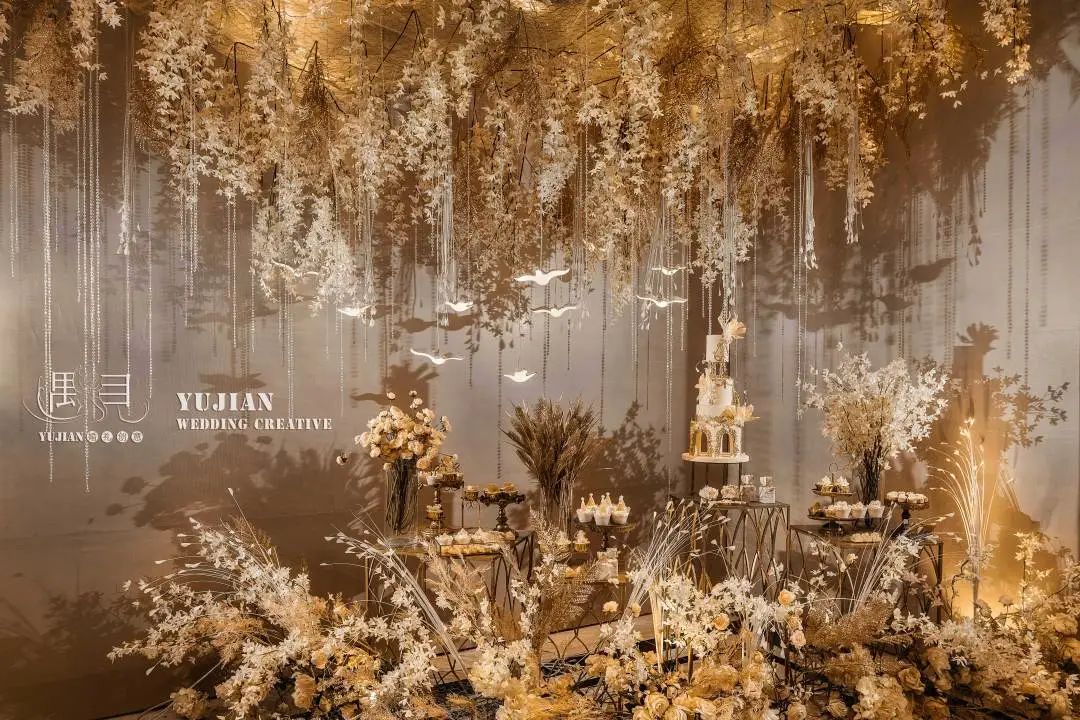 香槟色主题婚礼布置,香槟色婚礼桌椅布置