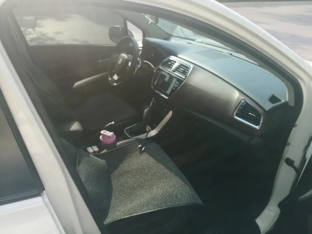 铃木骁途的优点与缺点,铃木骁途1.4四驱二手车多少钱17年