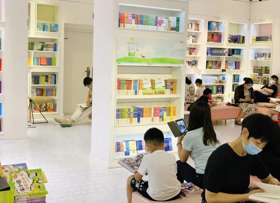 用阅读触摸成都｜在成都不能错过的10家书店（下）