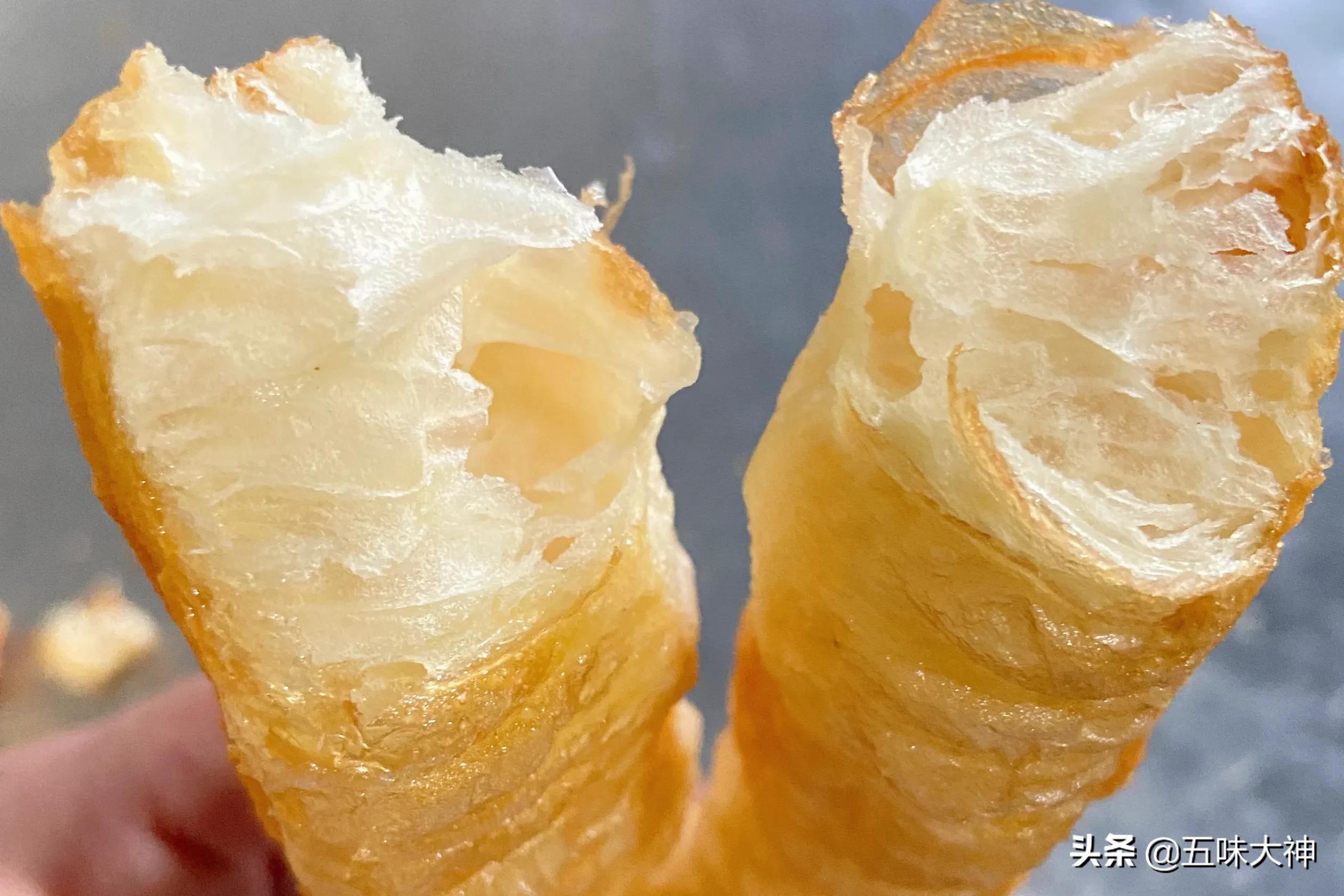 怎么做出奶香味的油条,怎么做早餐简单又好吃的油条