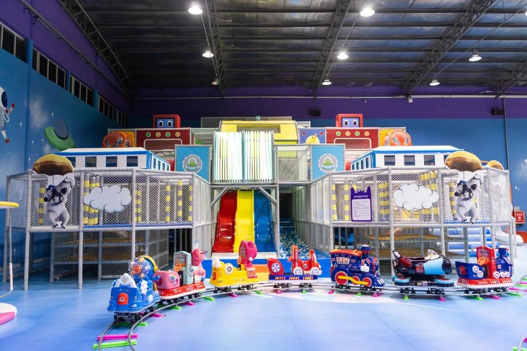 天津蹦床主题公园,天津最大淘气堡室内游乐场