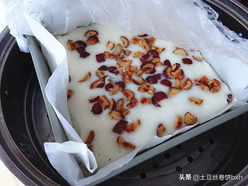 米发糕做法松软又好吃,自己在家做米发糕吃