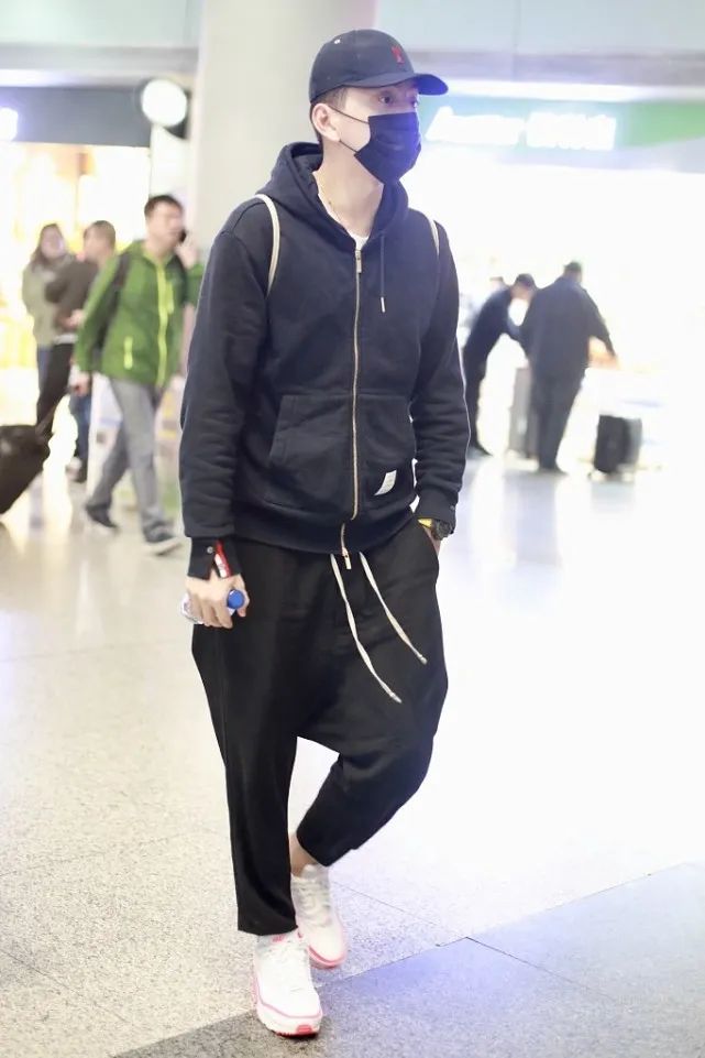 王大陆穿搭图片大全,王大陆穿aj1