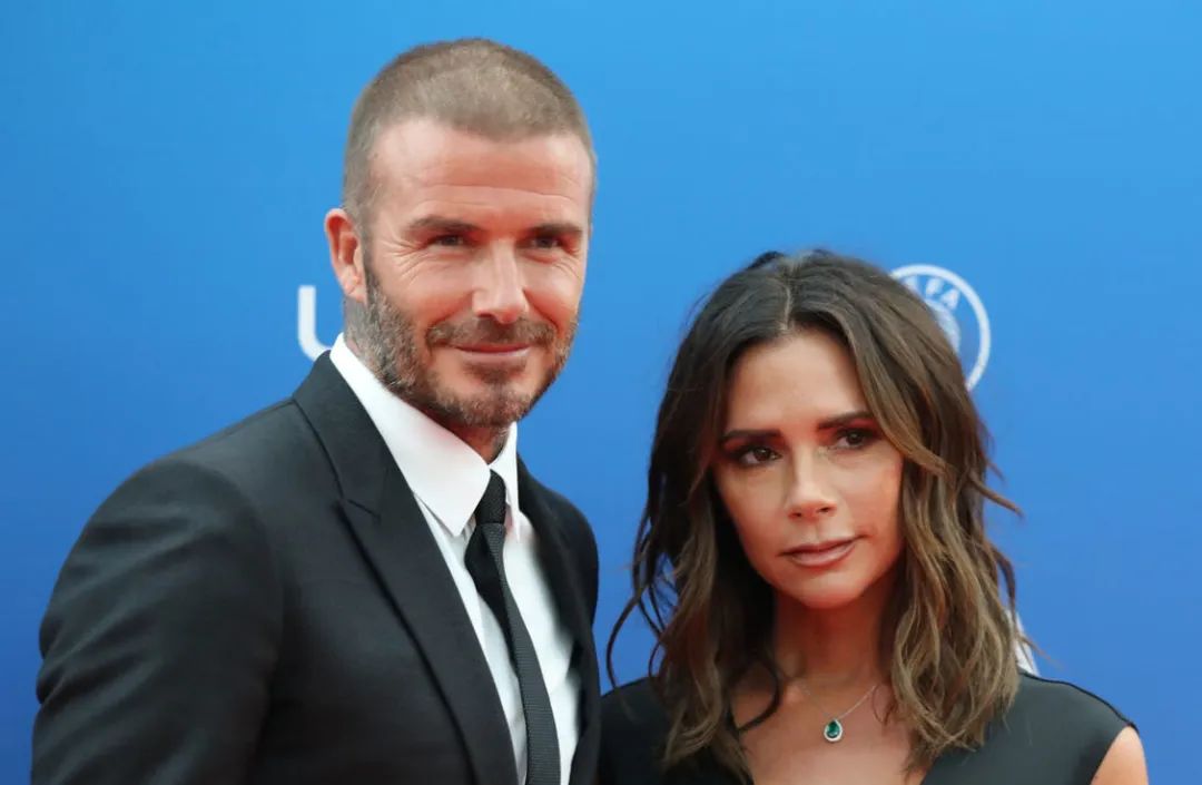 贝克汉姆最适合的发型,2001贝克汉姆寸头视频