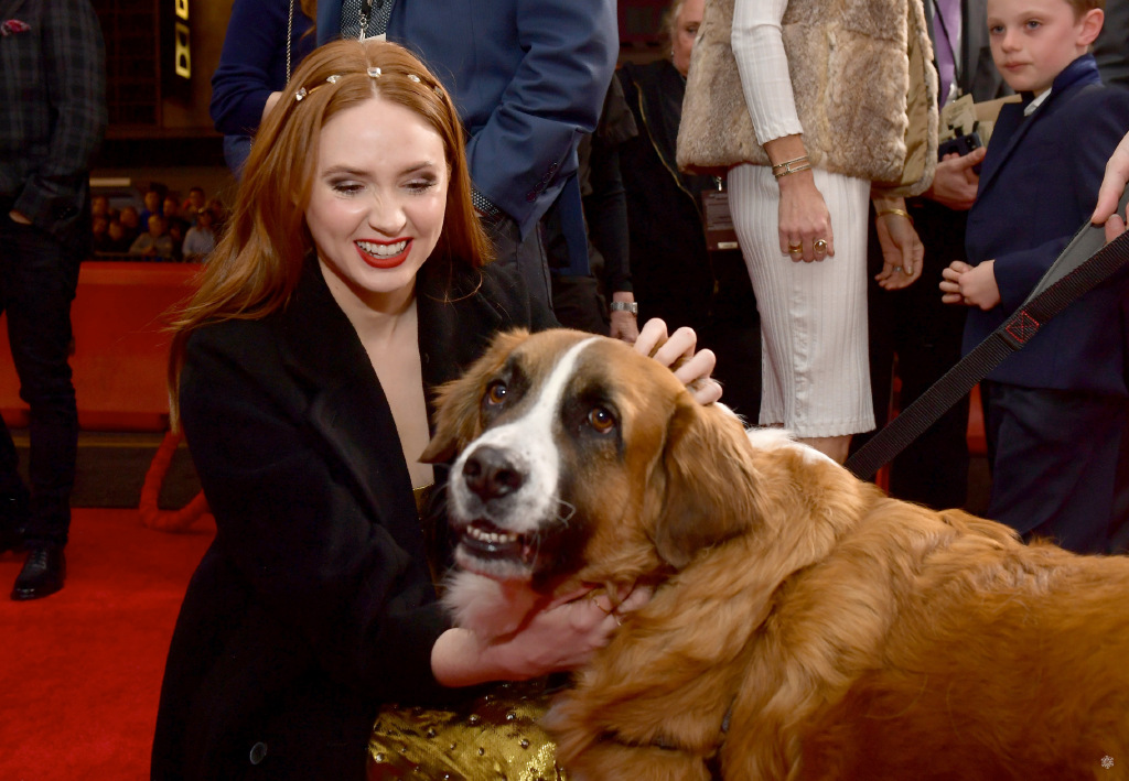 星云扮演者凯伦·吉兰长胖了,星云凯伦吉兰最新写真