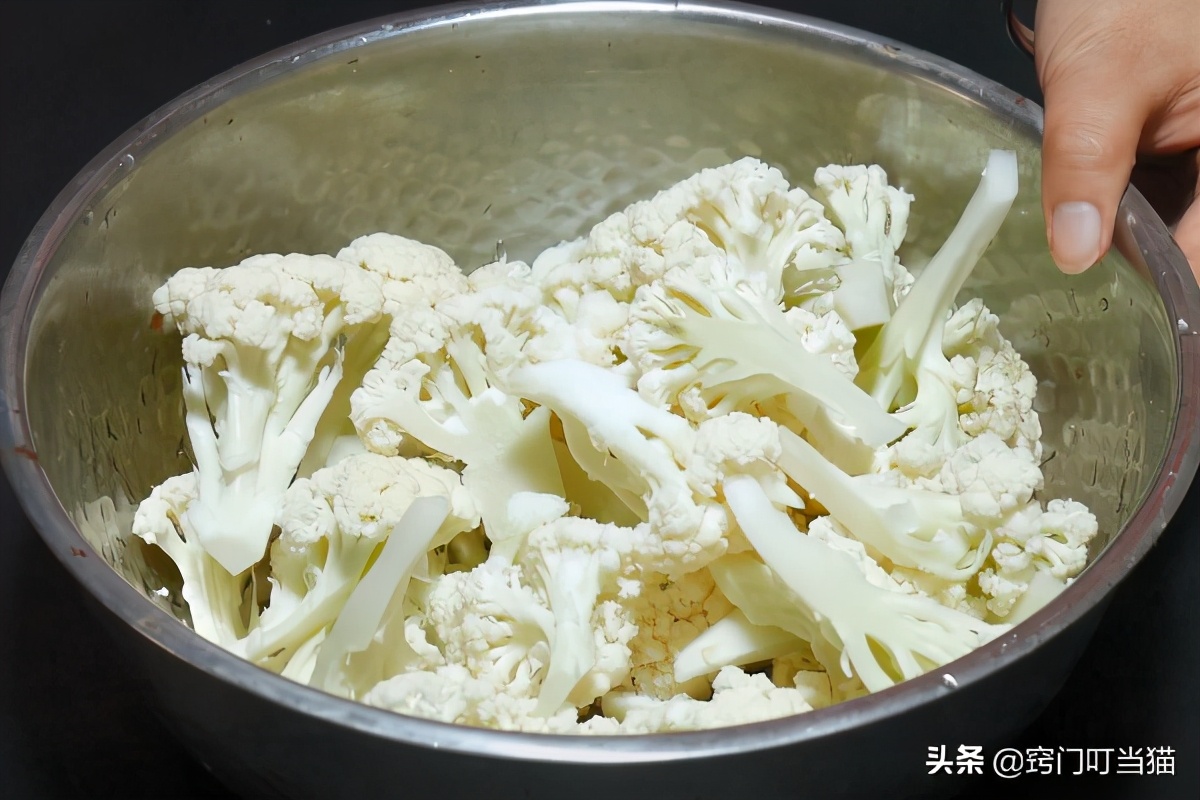 花菜只用清水洗，等于吃虫卵，教你一招，让虫卵脏东西全跑出来