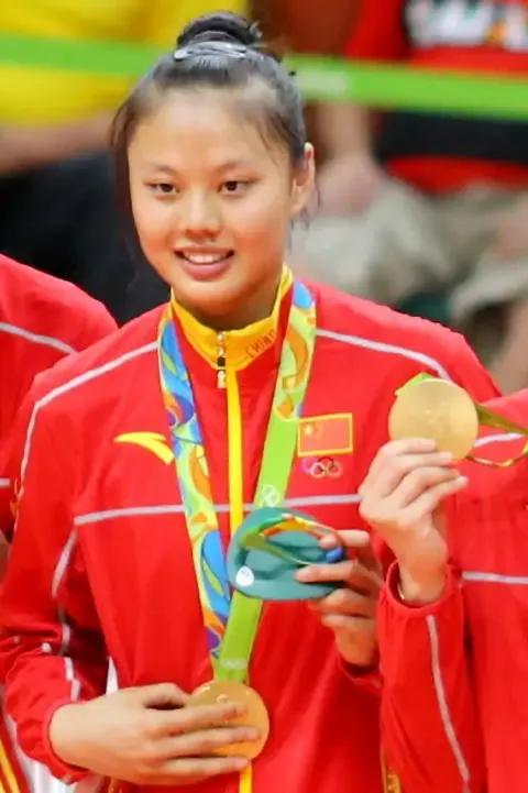 中国女排选手名单最新排名,中国女排张群芳