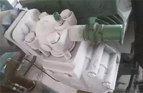 压缩机结霜的原因有哪些,压缩机结霜是什么原因怎么解决