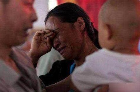 在外打工回家儿子不认我,外地打工回家儿子不认识