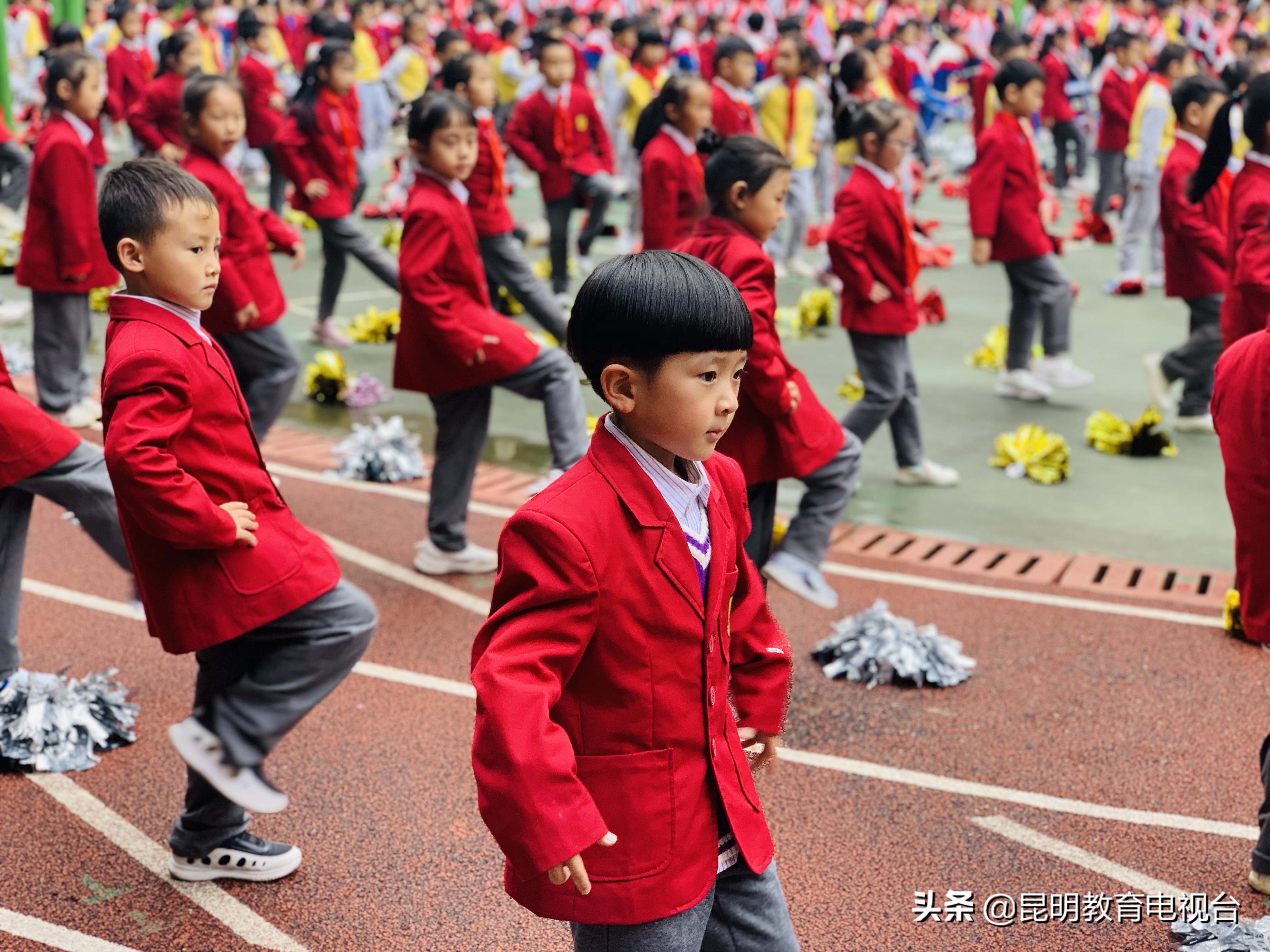 花园小学最美大课间,金康园小学特色大课间活动